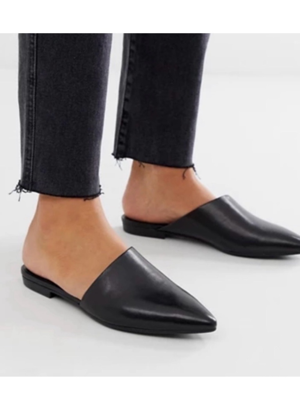 Vagabond Black Mule Slides 38